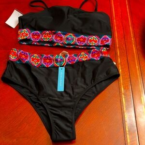 Live life on the beach size Medium bikini Set